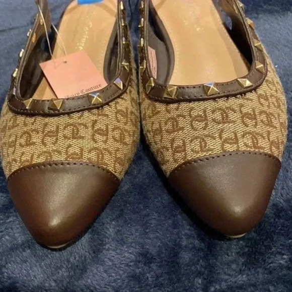 JUICEY COUTURE Poetry Logo Sling Back Studded Sandal - Picture 2 of 7